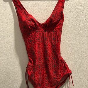 One piece bathing suit